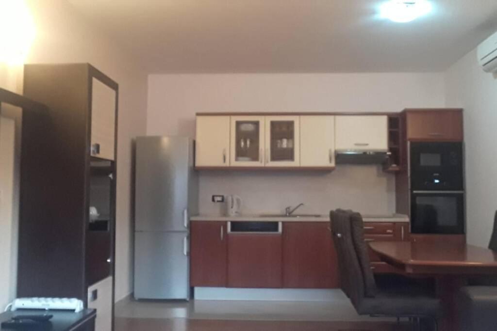 Apartman Franko - Uz Parking Pula Exterior foto